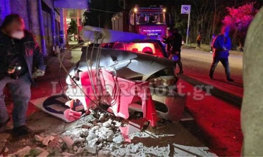 Λαμία: Νεαρή μητέρα υπέστη ανακοπή στο τιμόνι -Στο αυτοκίνητο είχε και τα παιδιά της